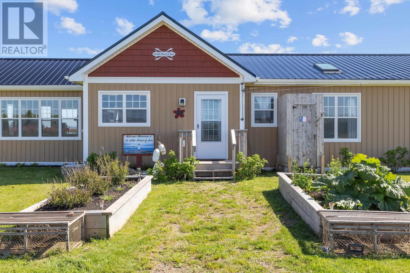 50 Gibson, Chelton, Prince Edward Island  C0A 1A0 - Photo 2 - 202215815