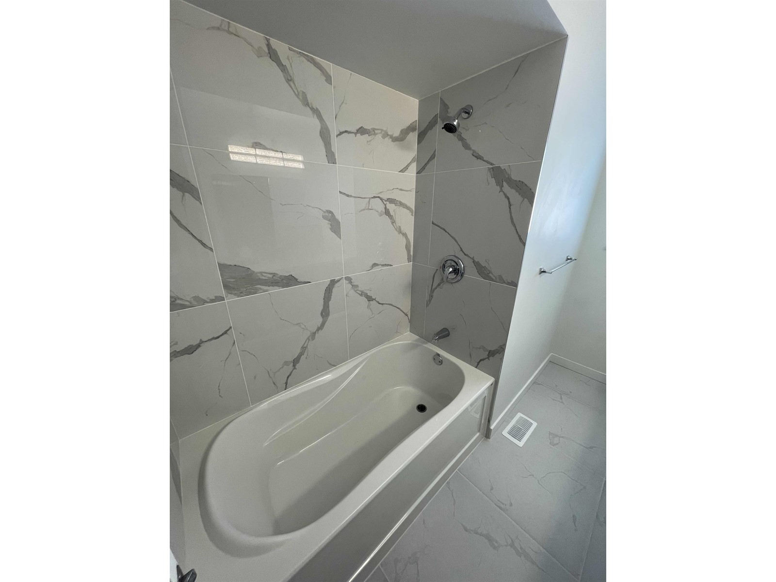 1412 E 18th Avenue, Vancouver, British Columbia  V5N 2H3 - Photo 11 - R2708458