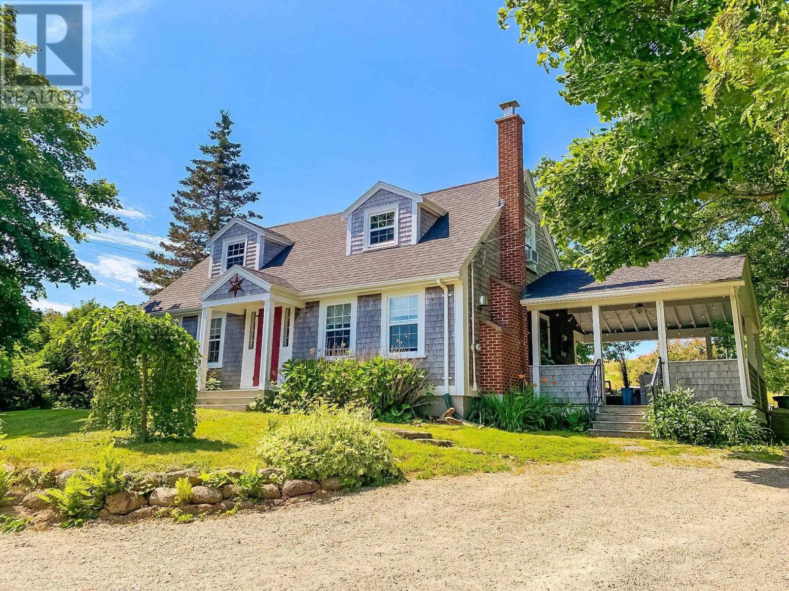 385 Green Street, Lunenburg Sold House Ovlix