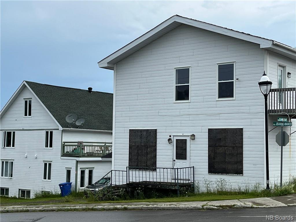 19 & 21 Jeanne Mance Street, Kedgwick, New Brunswick E8B 1G7 - Photo 4 - NB075778