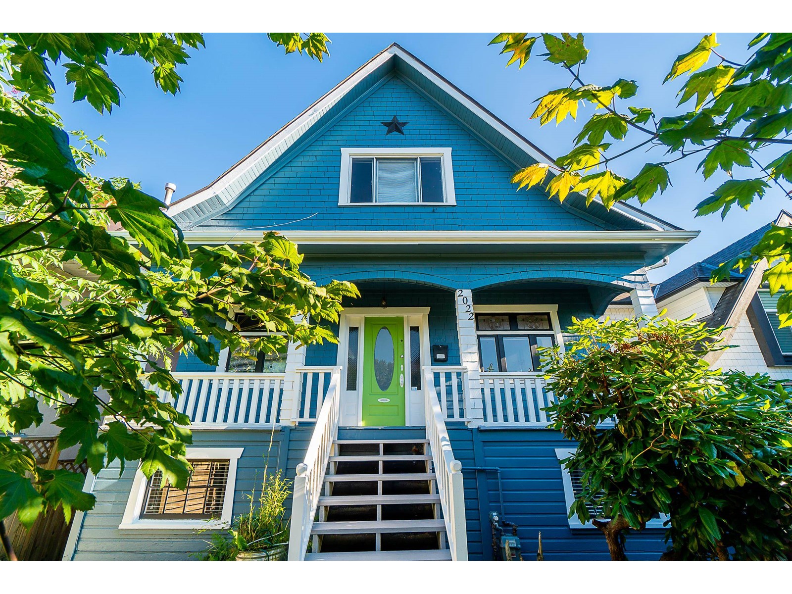 2022 E 12TH AVENUE, vancouver, British Columbia