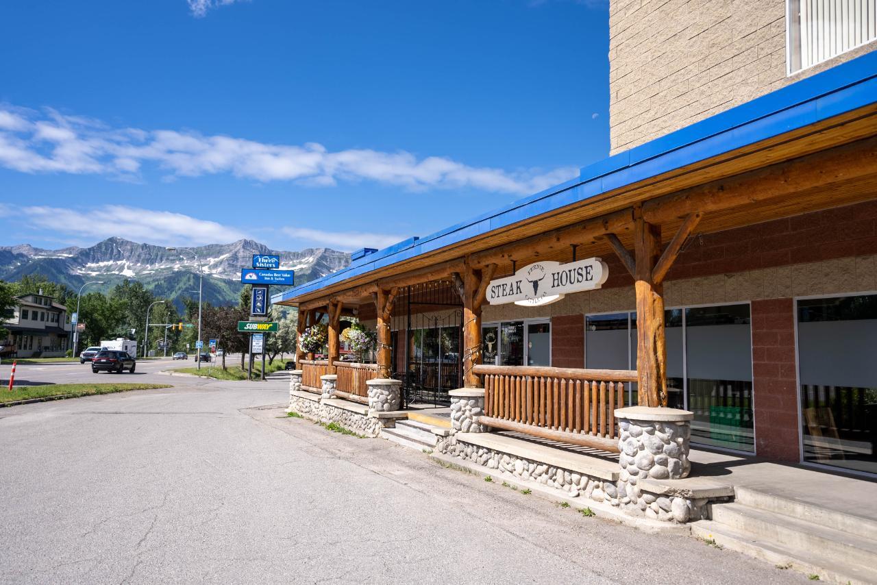 L & J - 561 Highway 3, Fernie, British Columbia  V0B 1M0 - Photo 45 - 2466449