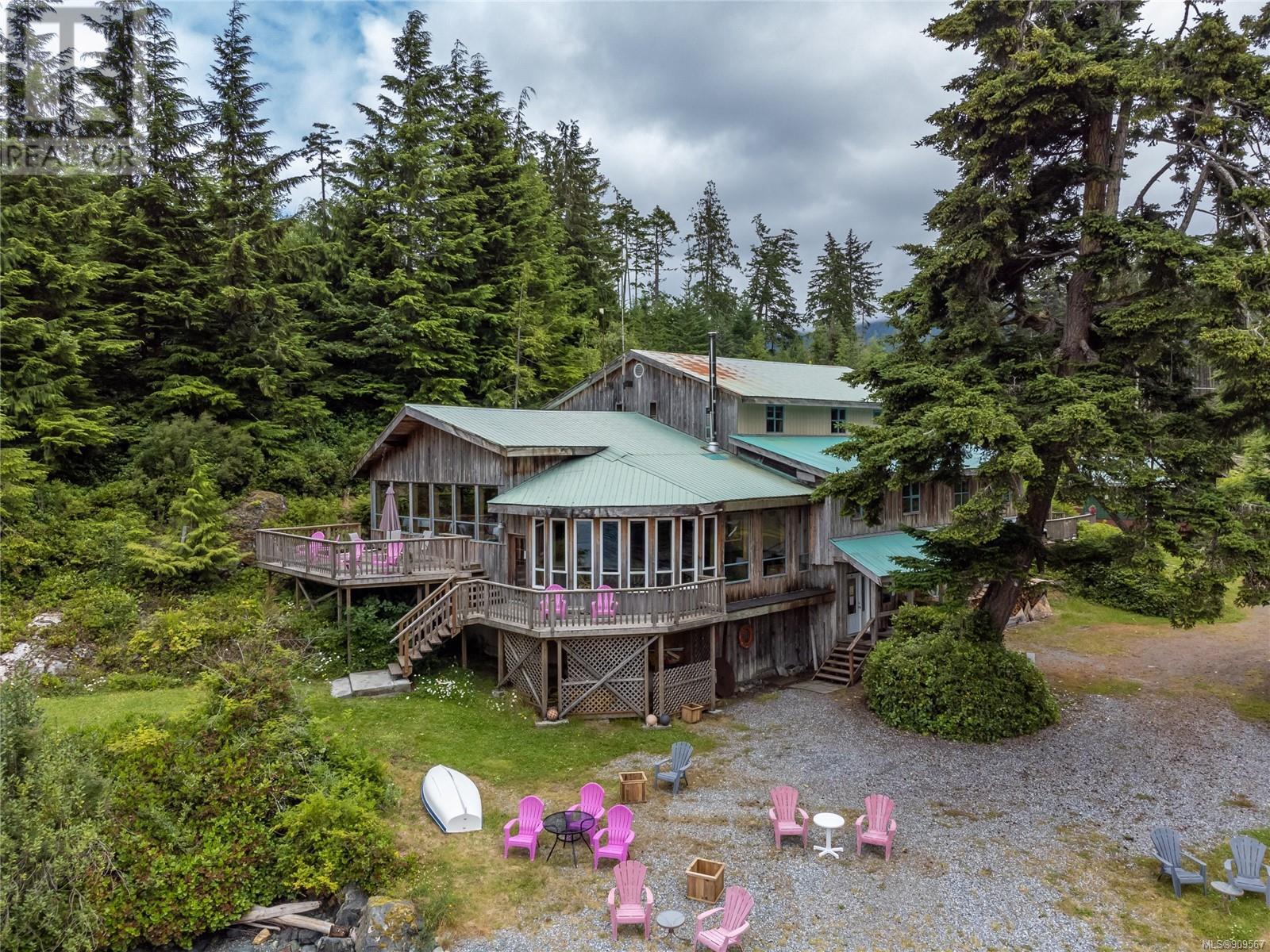 DL2264 Hidden Cove, port mcneill, British Columbia