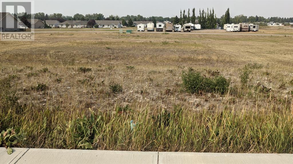 622 Whispering Greens Avenue, Vulcan, Alberta  T0L 2B0 - Photo 1 - A1135372