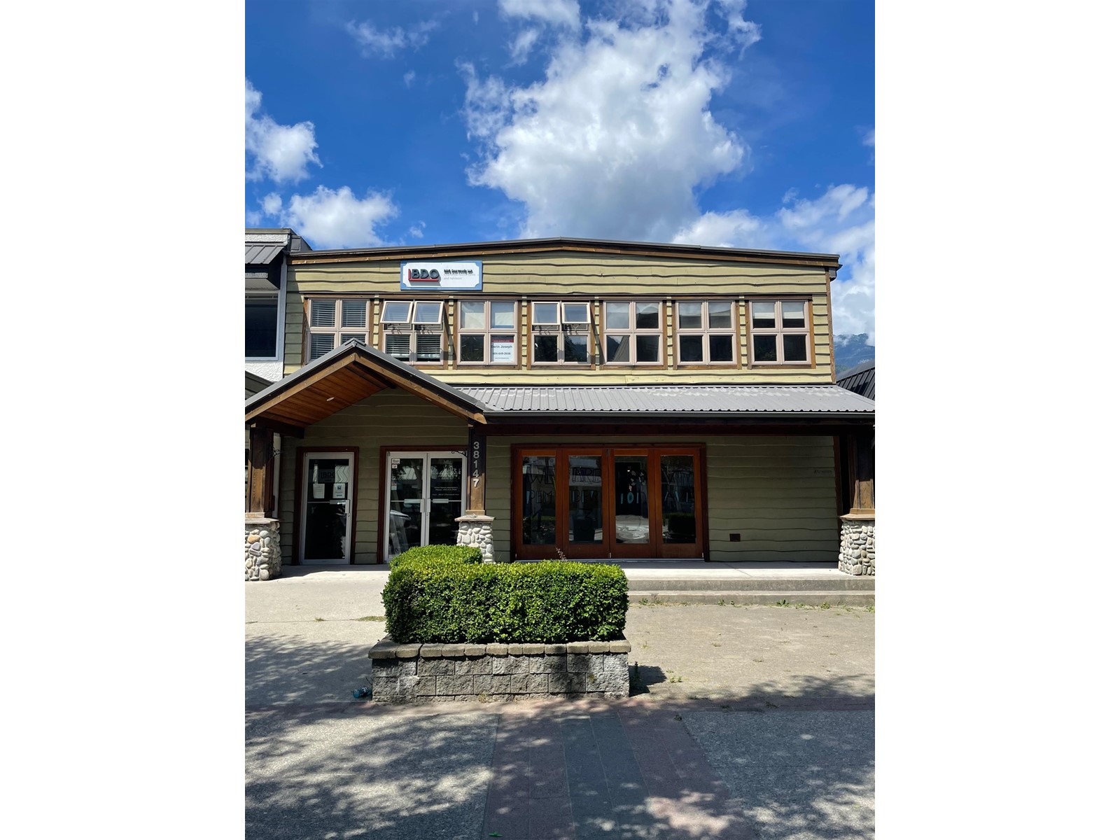 201 38147 CLEVELAND AVENUE, squamish, British Columbia V8B0A2