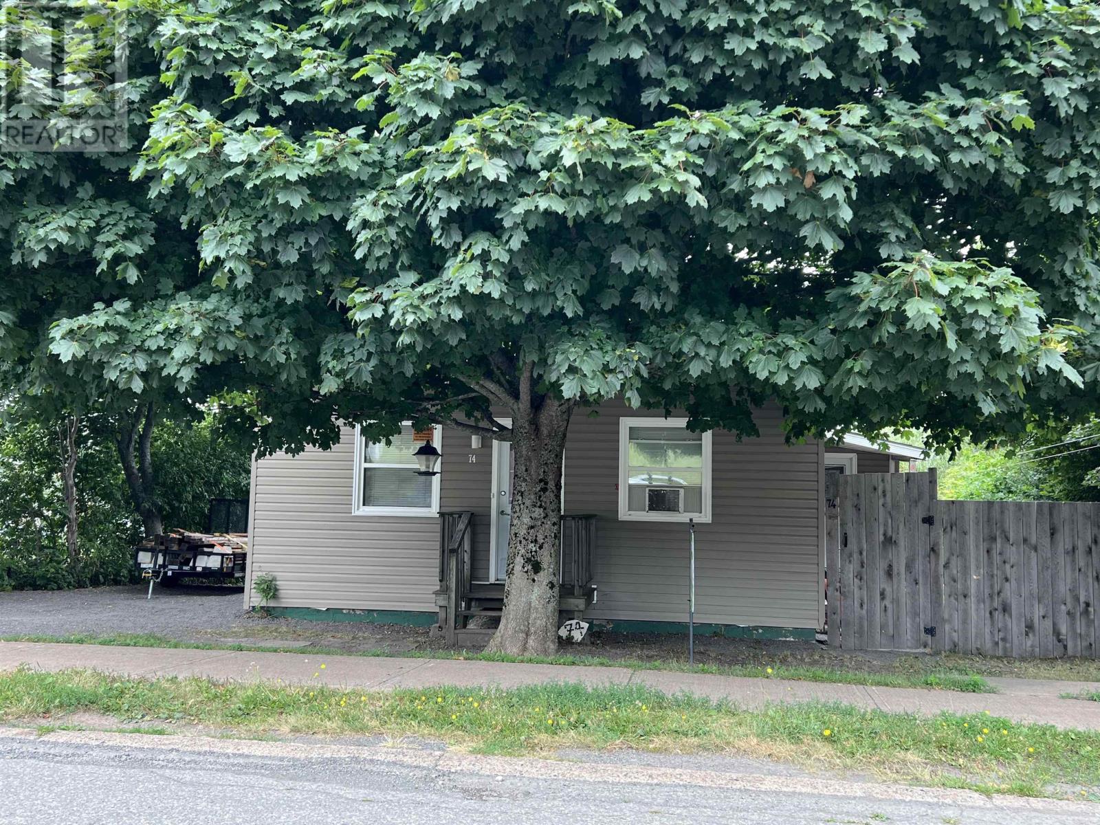 74 Bridge Avenue, Stellarton House For Sale MLS 202219482 Ovlix 74 Bridge Avenue, Stellarton House For Sale MLS 202219482 Ovlix