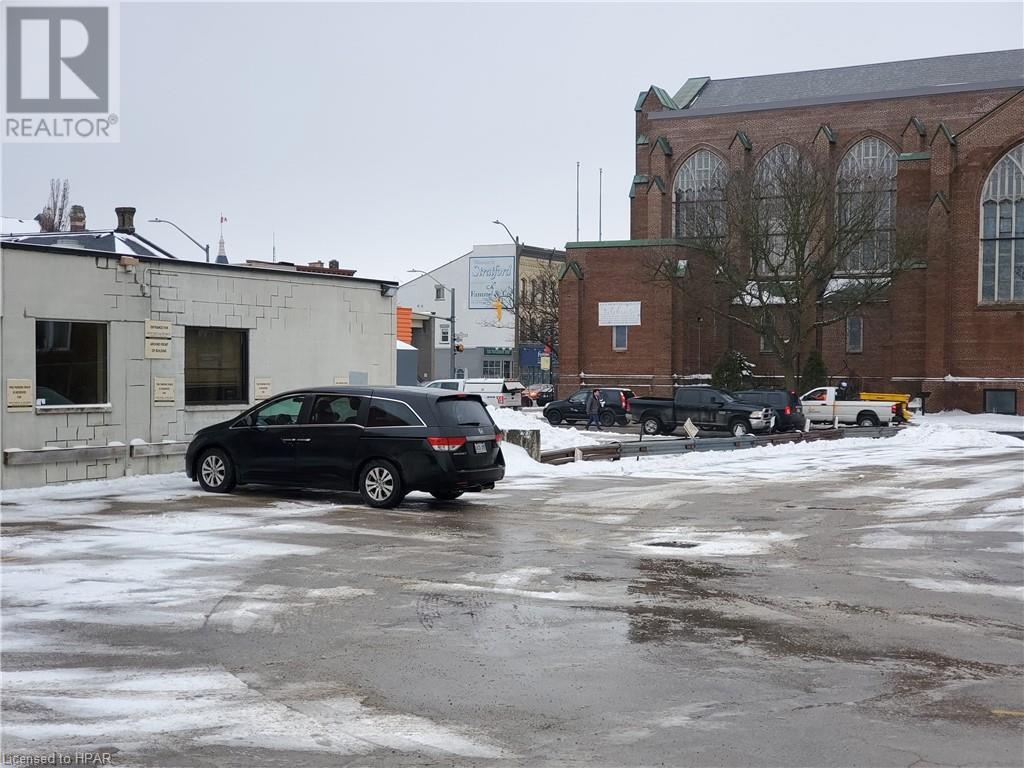 168 Ontario Street, Stratford, Ontario N5A 3H4 - Photo 8 - 30798509