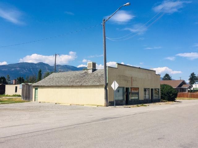 8921 Grainger Road, Canal Flats, British Columbia  V0B 1B0 - Photo 3 - 2466940