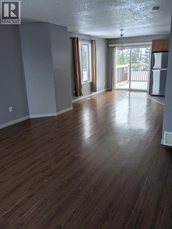 301 1st Se, Falher, Alberta  T0H 1M0 - Photo 4 - A1072985