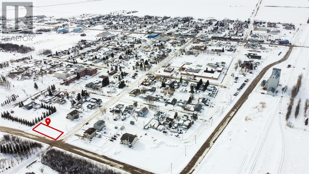 307 1st Se, Falher, Alberta  T0H 1M0 - Photo 4 - A1073021