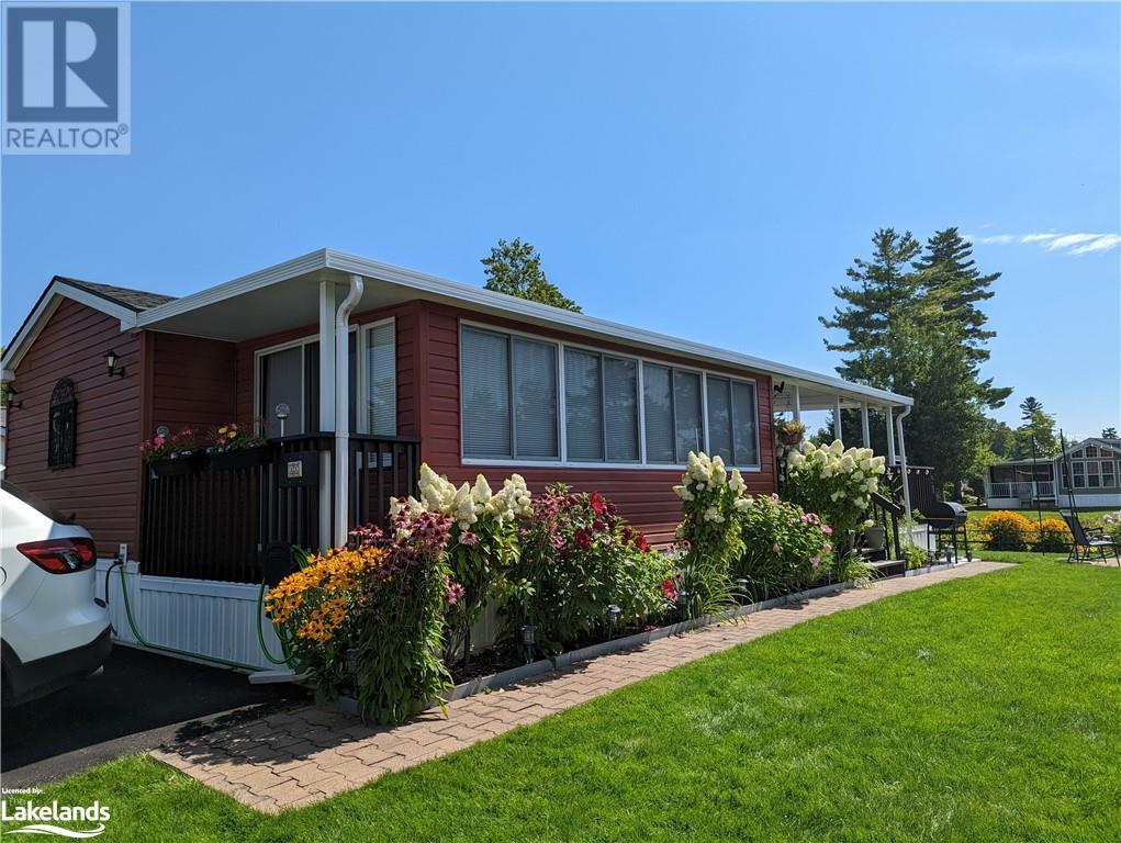 11 kenora trail, wasaga beach