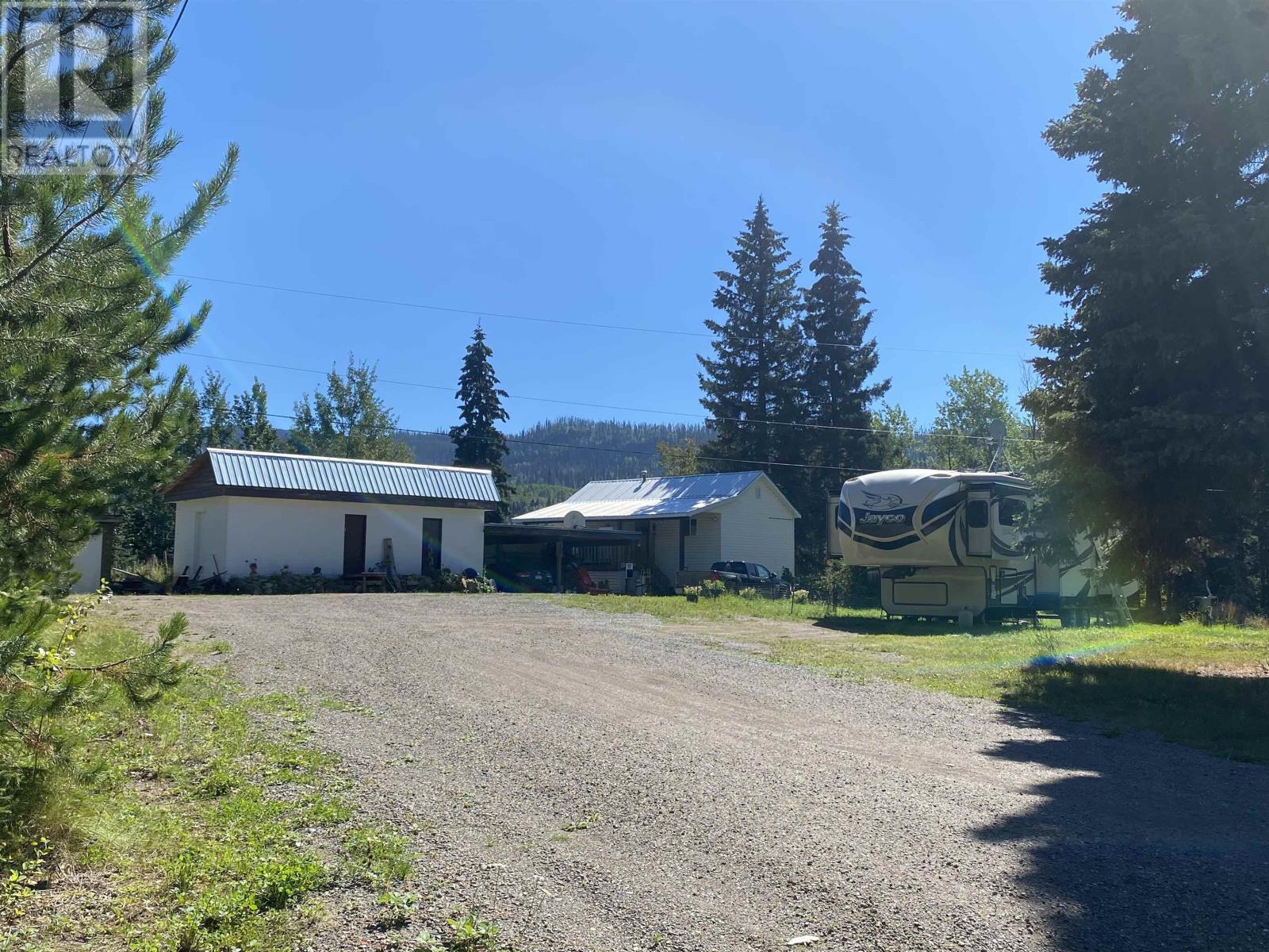 2530 Freeport Road, Burns Lake, British Columbia  V0J 1E3 - Photo 11 - C8046327