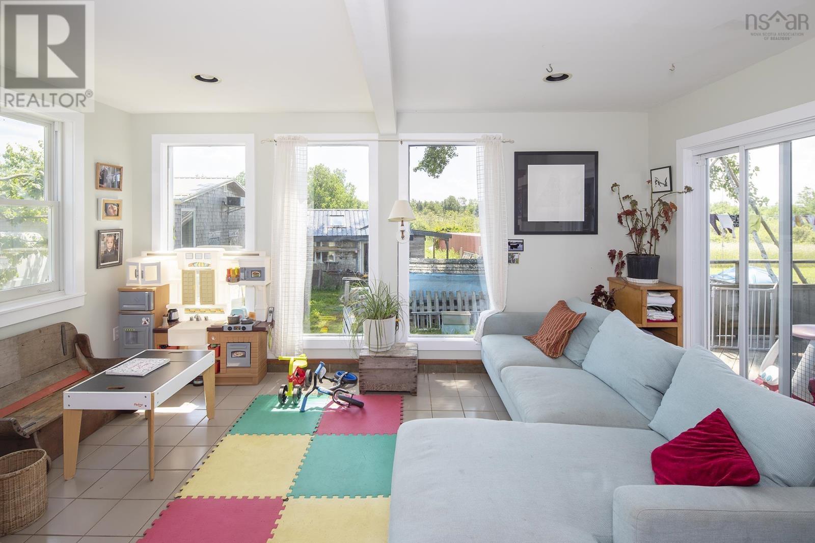 8244 Highway 215 N, Selma, Nova Scotia  B0N 1T0 - Photo 13 - 202219386