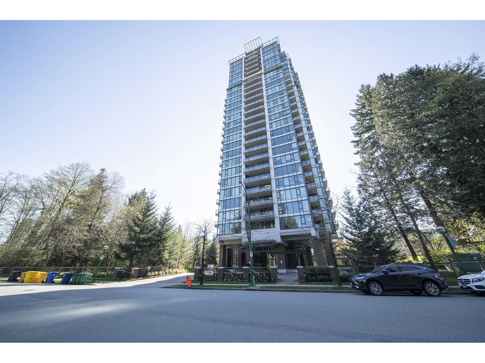 2501 7088 18th Avenue, Burnaby, British Columbia  V3N 0A2 - Photo 1 - R2721731