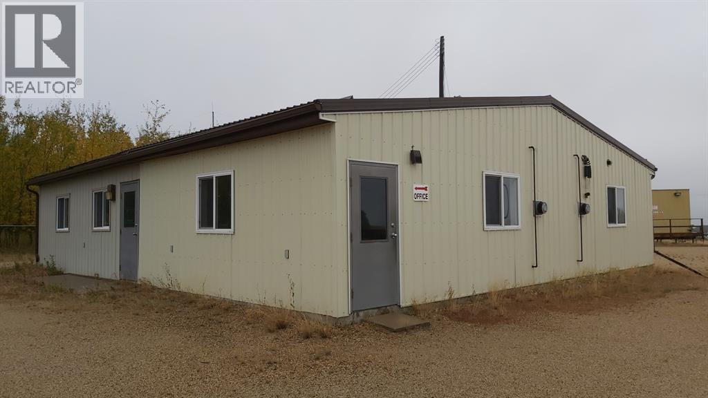 4810 & 4812 37 Avenue, Valleyview, Alberta  T0H 3N0 - Photo 2 - A1154618