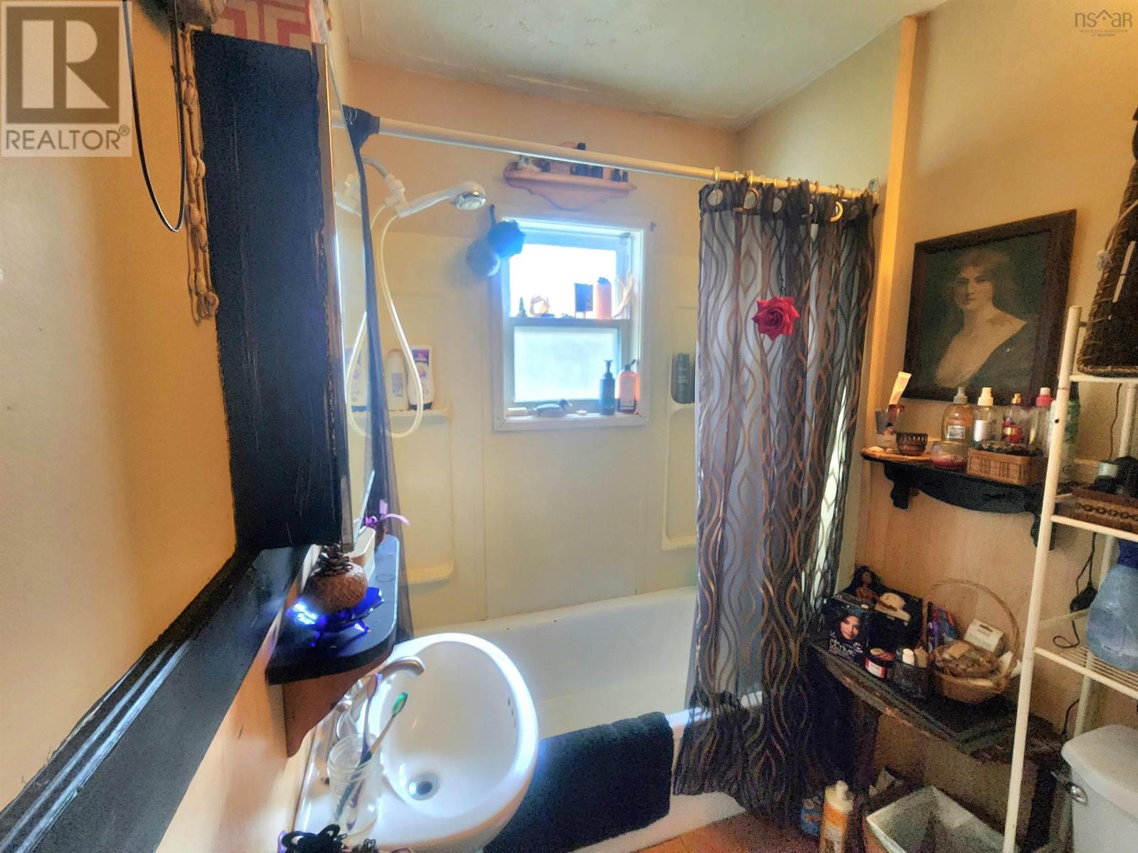 1136 Neily Crescent, Greenwood, Nova Scotia  B0P 1R0 - Photo 12 - 202215162