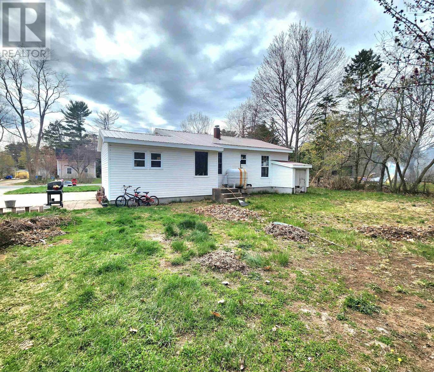 1136 Neily Crescent, Greenwood, Nova Scotia  B0P 1R0 - Photo 3 - 202215162