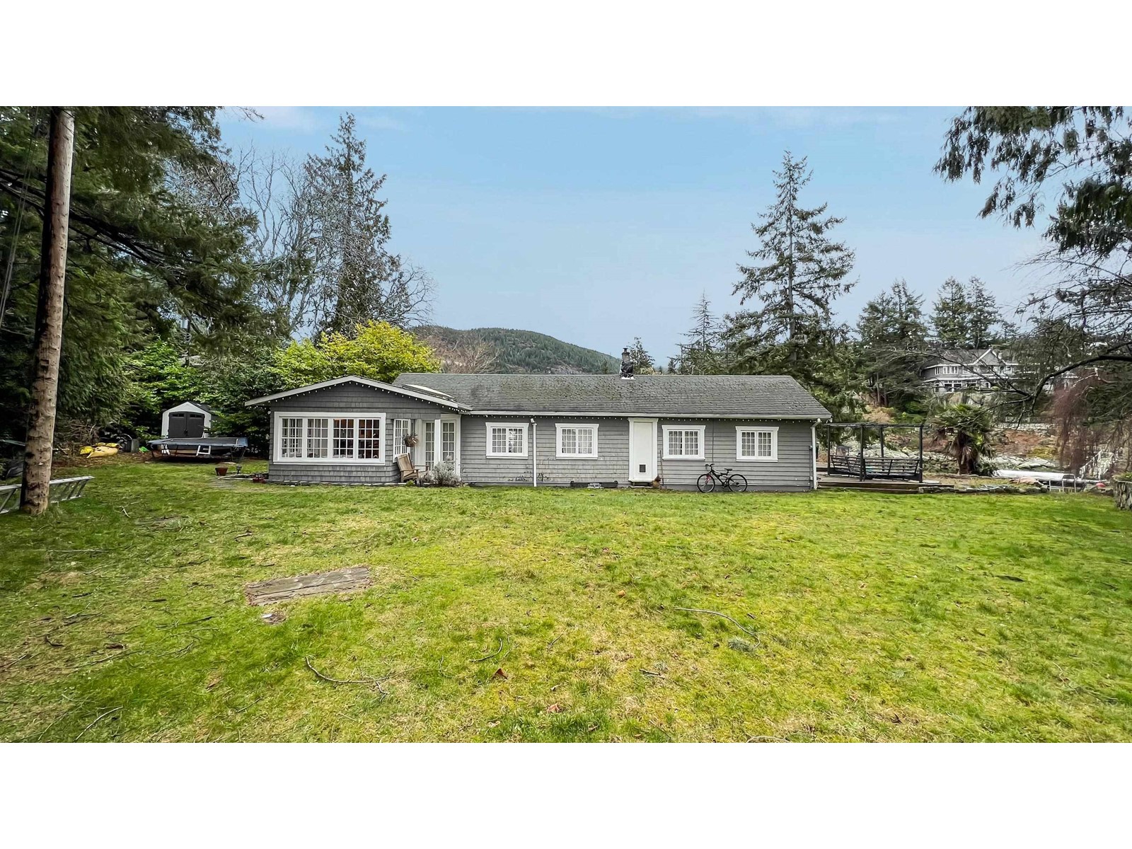 5802 EAGLE ISLAND, west vancouver, British Columbia V7W1V5