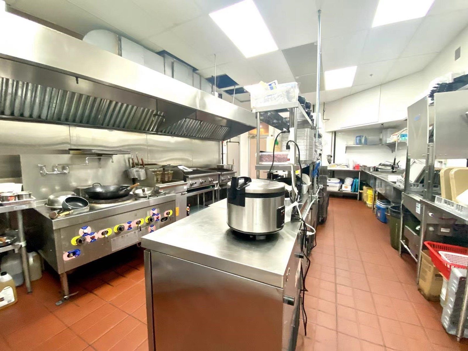1685 4500 KINGSWAY, burnaby, British Columbia V5H2A9