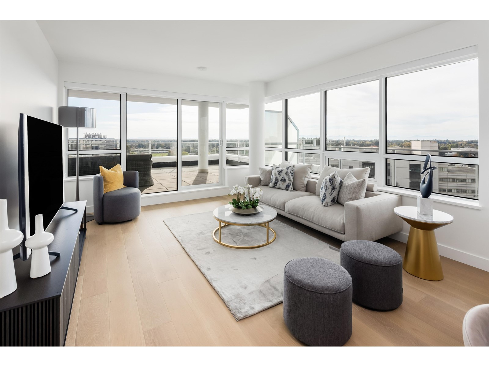 1602 5766 GILBERT ROAD, richmond, British Columbia