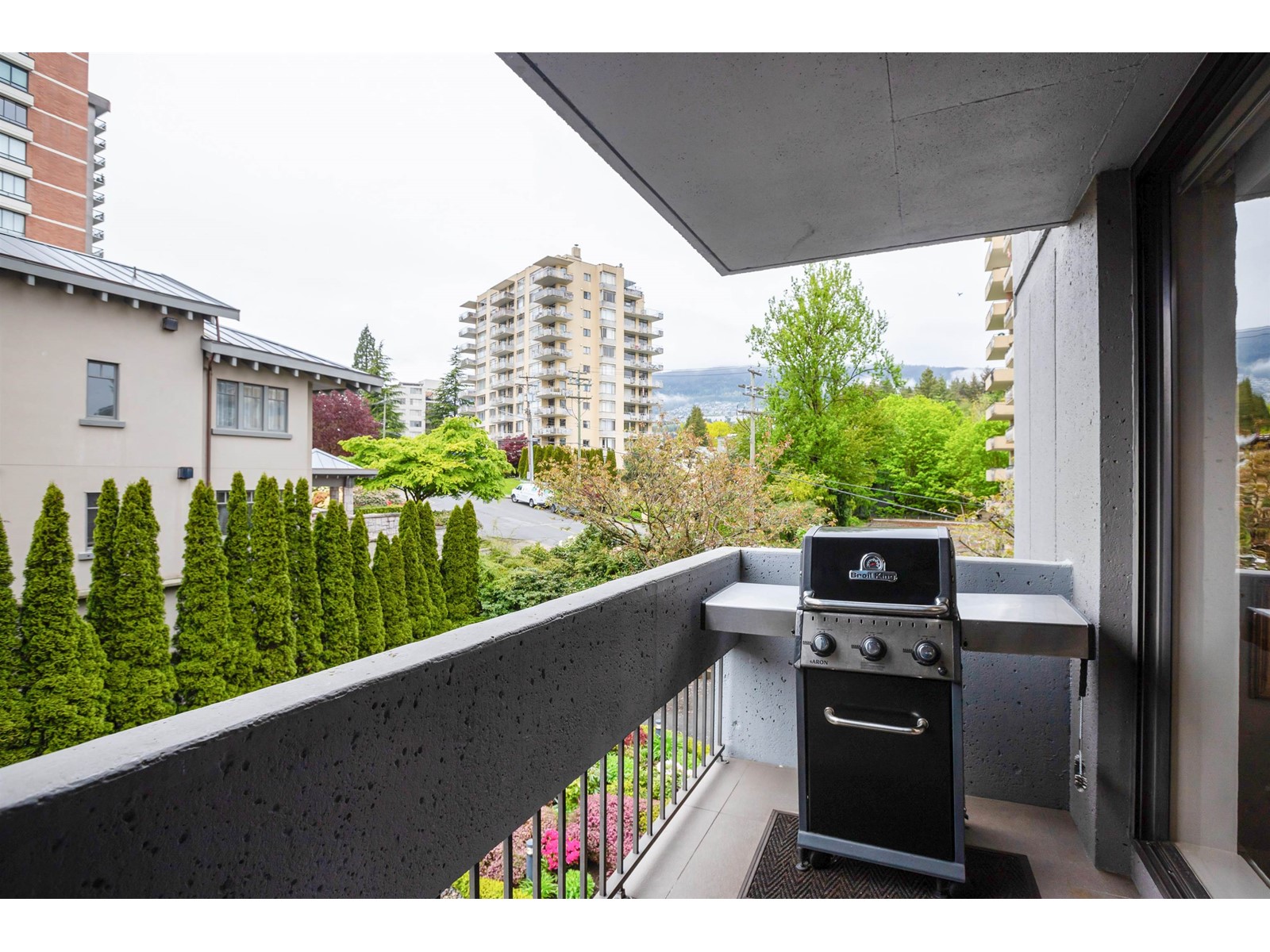 301 1930 Bellevue Avenue, West Vancouver, British Columbia  V7V 1B5 - Photo 22 - R2727336