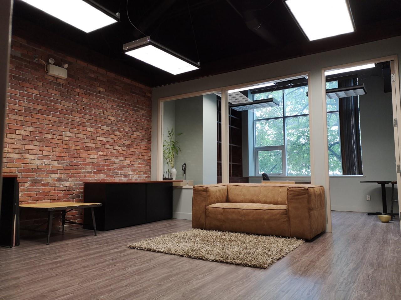 242 515 W PENDER STREET, vancouver, British Columbia