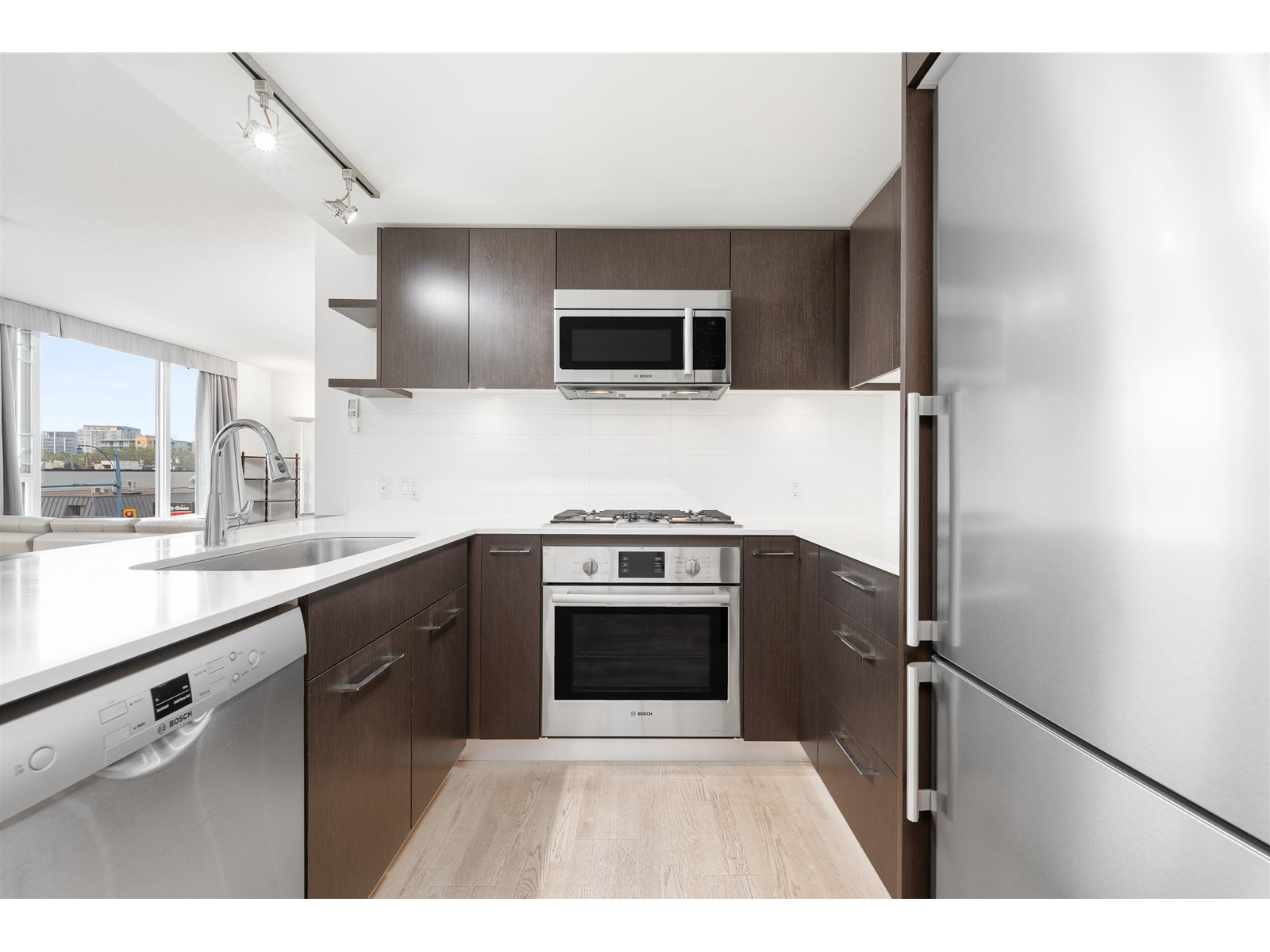 306 7788 ACKROYD ROAD, richmond, British Columbia