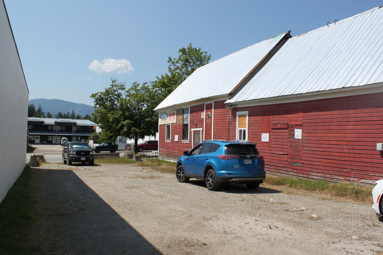 93 5th Avenue Nw, Nakusp, British Columbia  V0G 1R0 - Photo 3 - 2459801