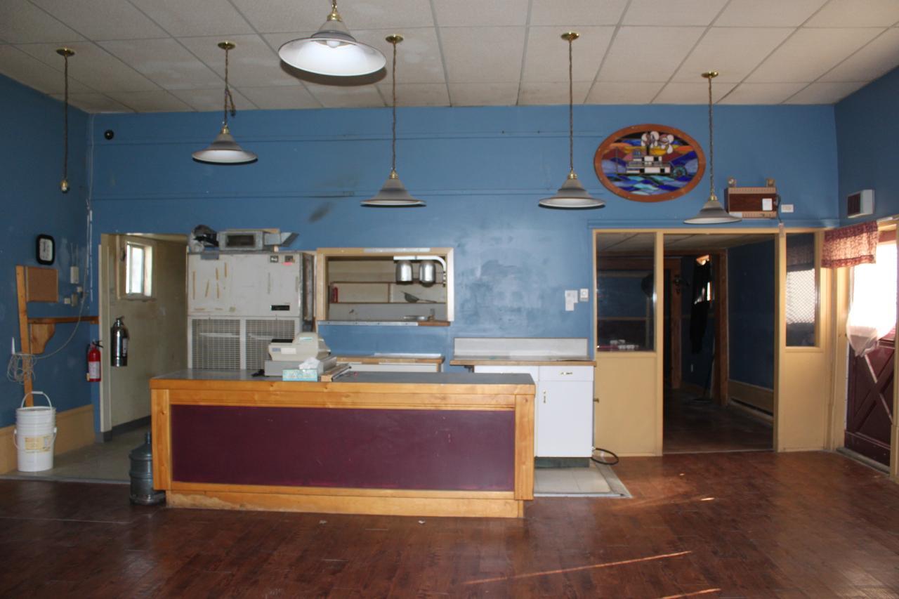 93 5th Avenue Nw, Nakusp, British Columbia  V0G 1R0 - Photo 2 - 2459801