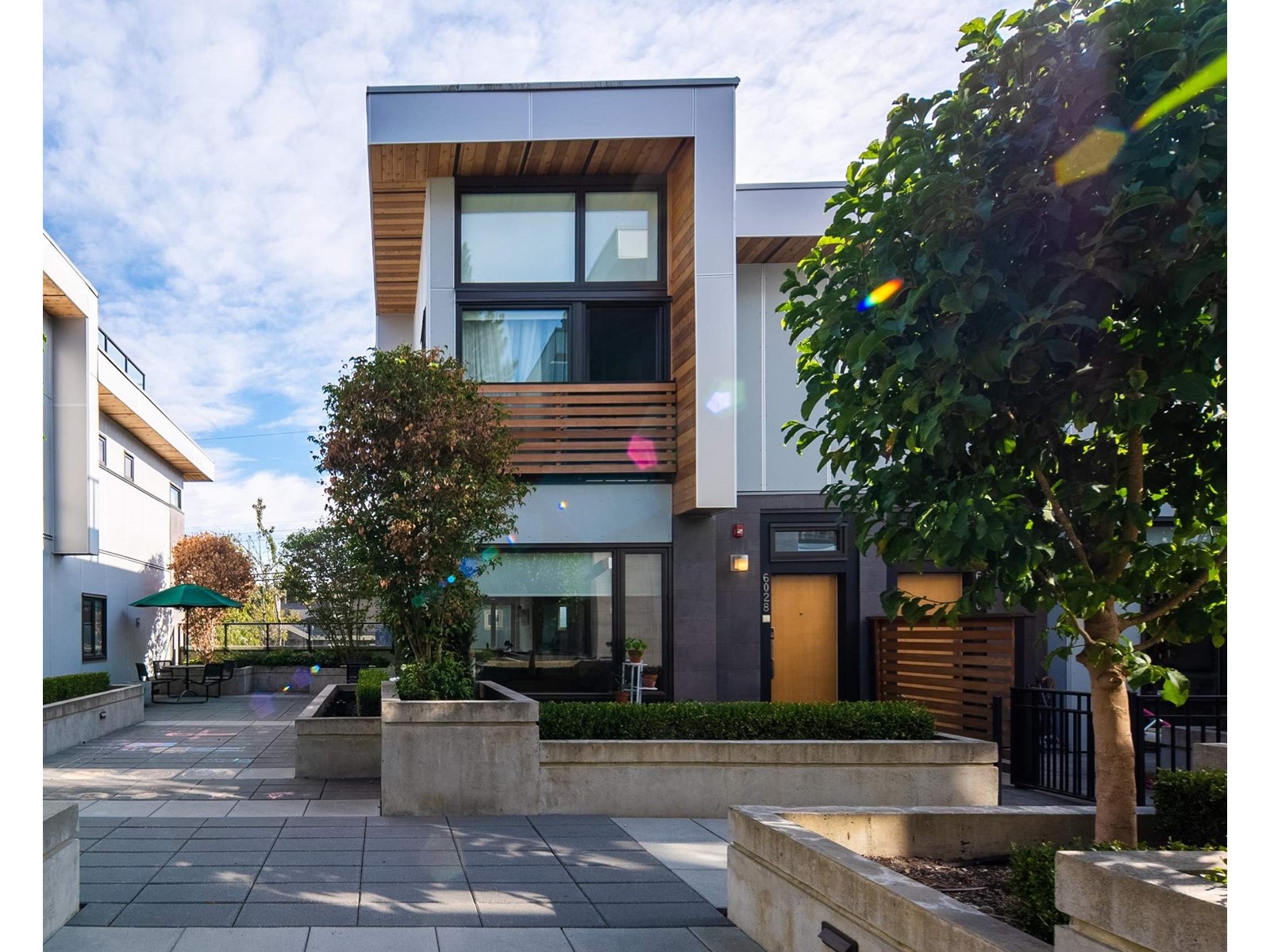 6028 OAK STREET, vancouver, British Columbia