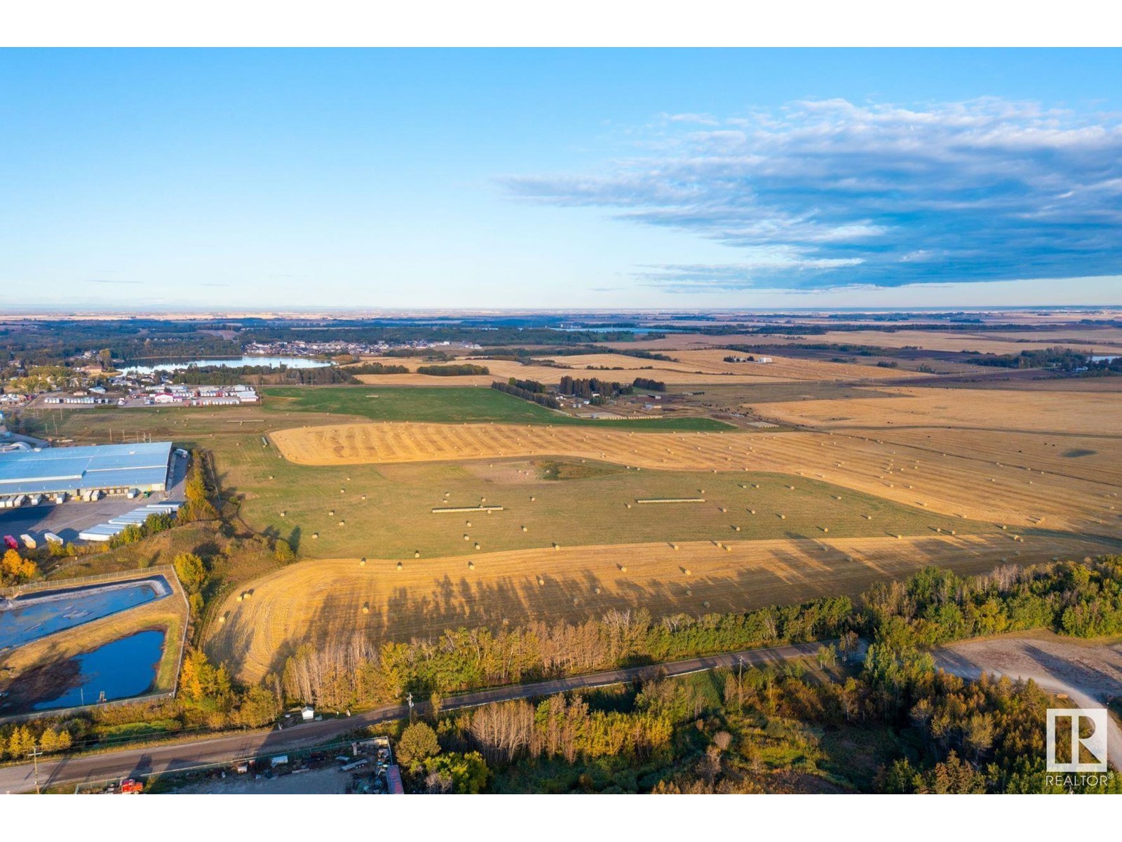 6360 C & E Tr, Innisfail, Alberta  T4G 0G9 - Photo 4 - E4317209