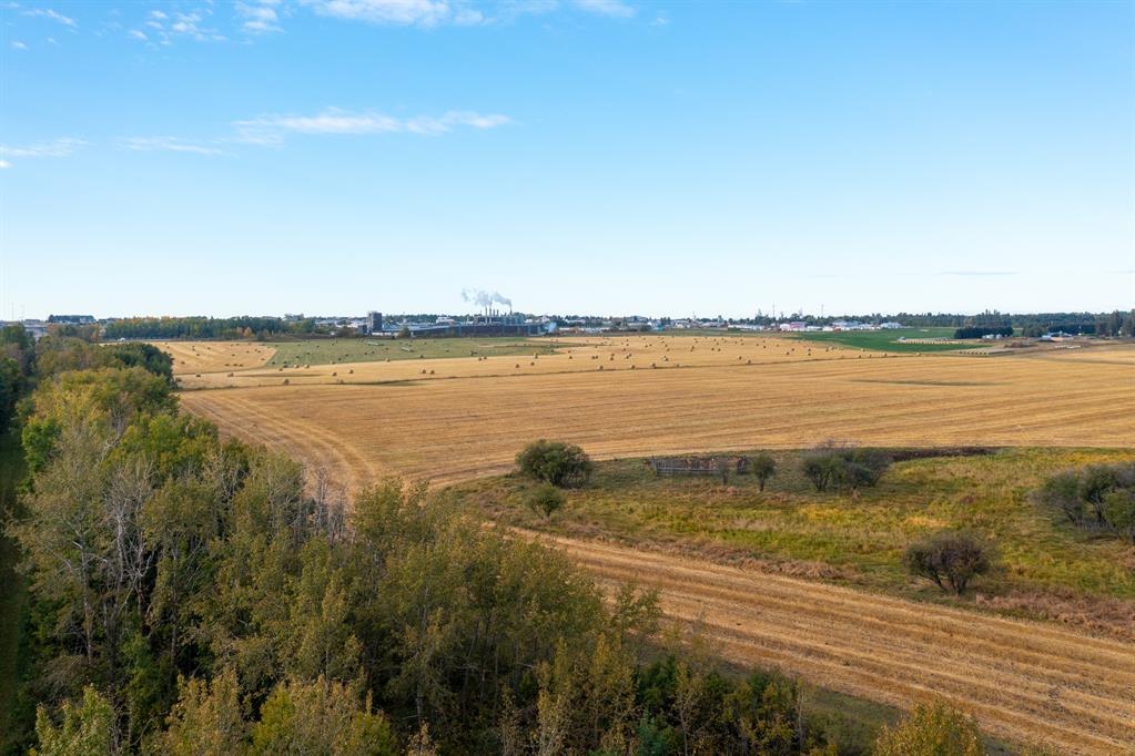 6360 C & E Trail, Innisfail, Alberta  T4G 0G9 - Photo 7 - A2006395