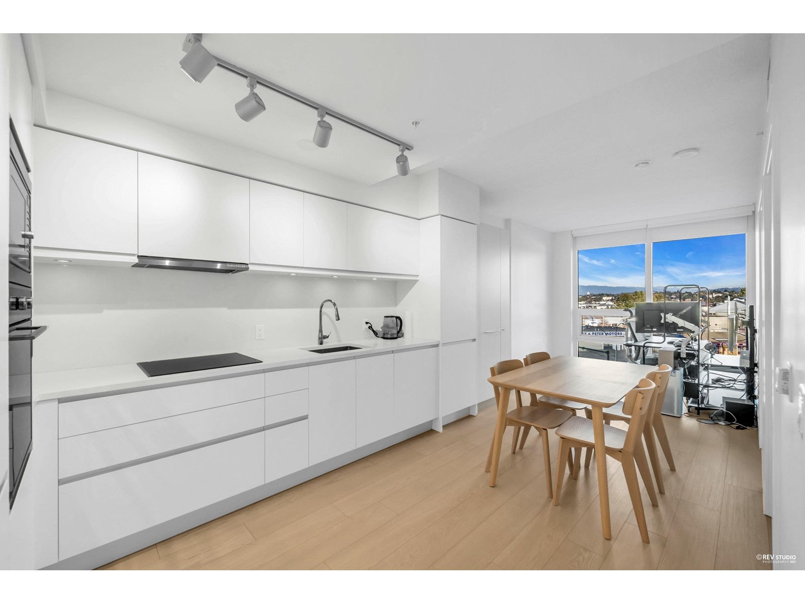 512 180 E 2ND AVENUE, vancouver, British Columbia