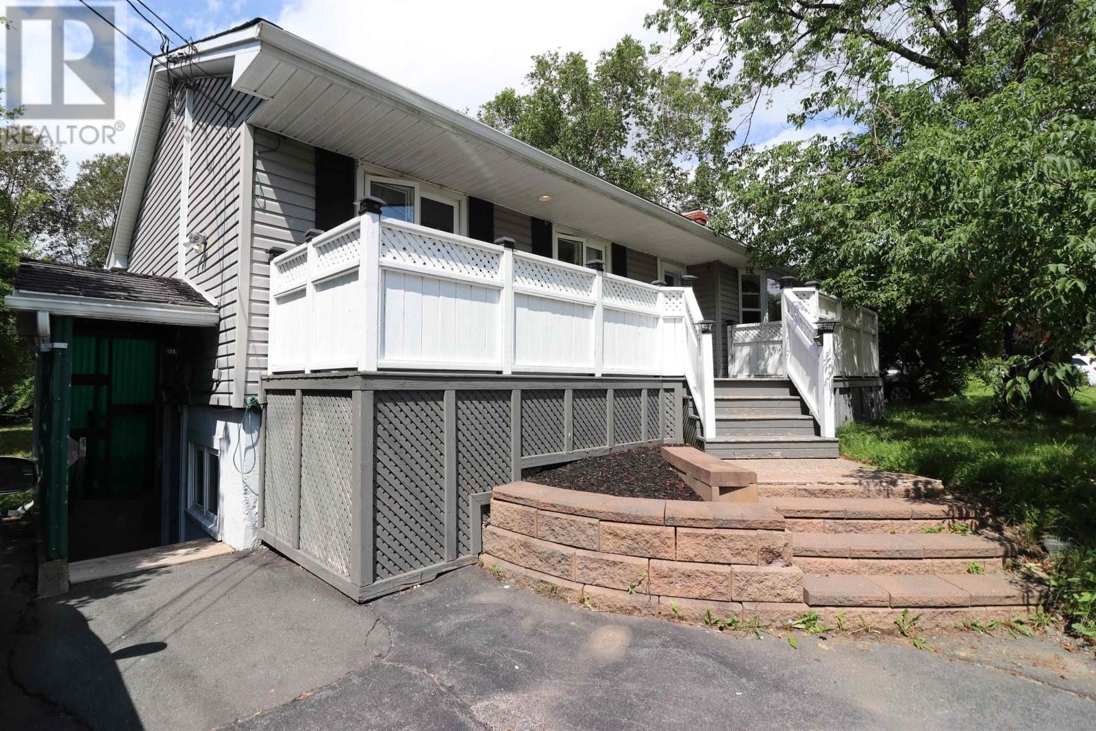 58 Mount Edward Road, Dartmouth, Nova Scotia B2W 3K4 (24737170) Axis