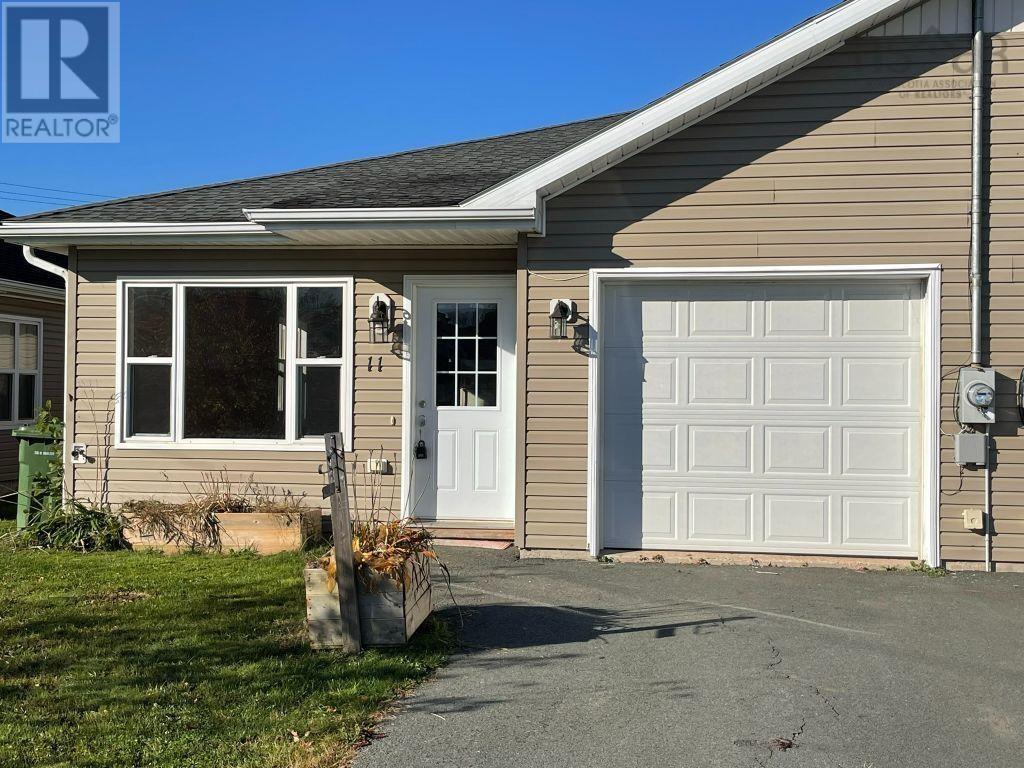 11 Fairbanks Avenue, Greenwich, Nova Scotia B4P 0B6 (24994093) Axis Realty Brokerage