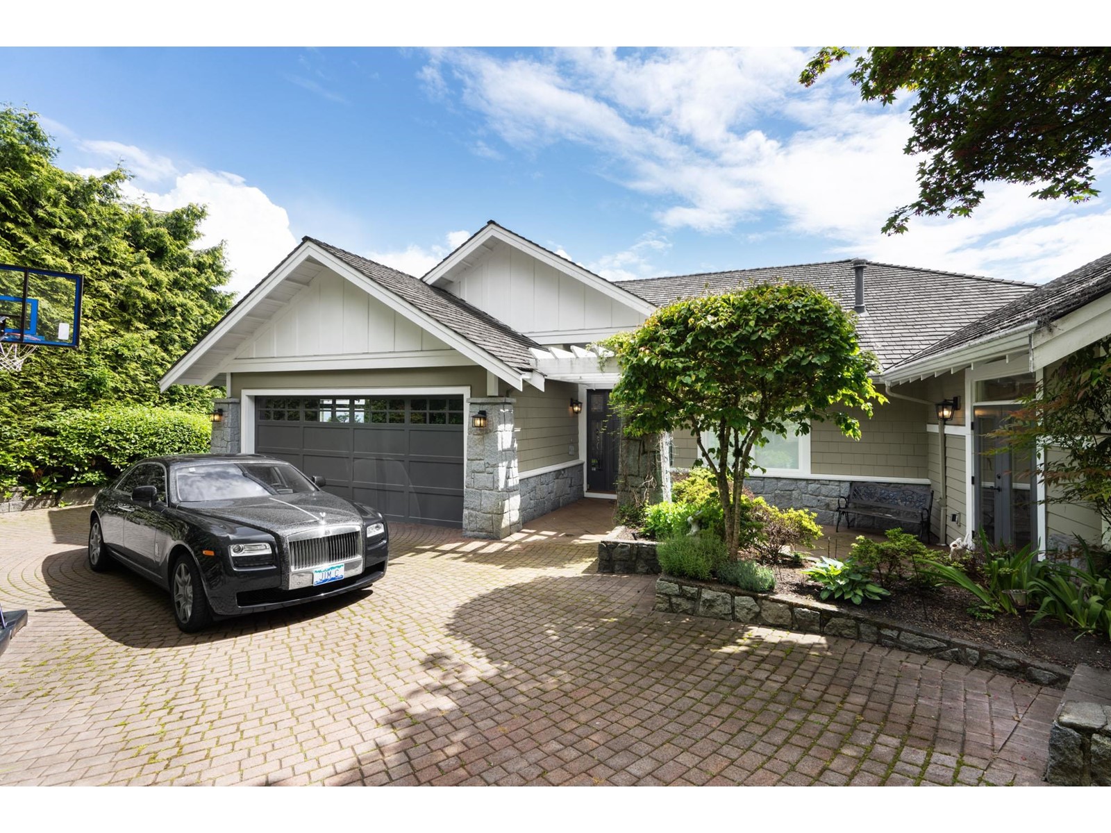 2228 Lythe Court, West Vancouver, British Columbia  V7S 3H8 - Photo 1 - R2704581