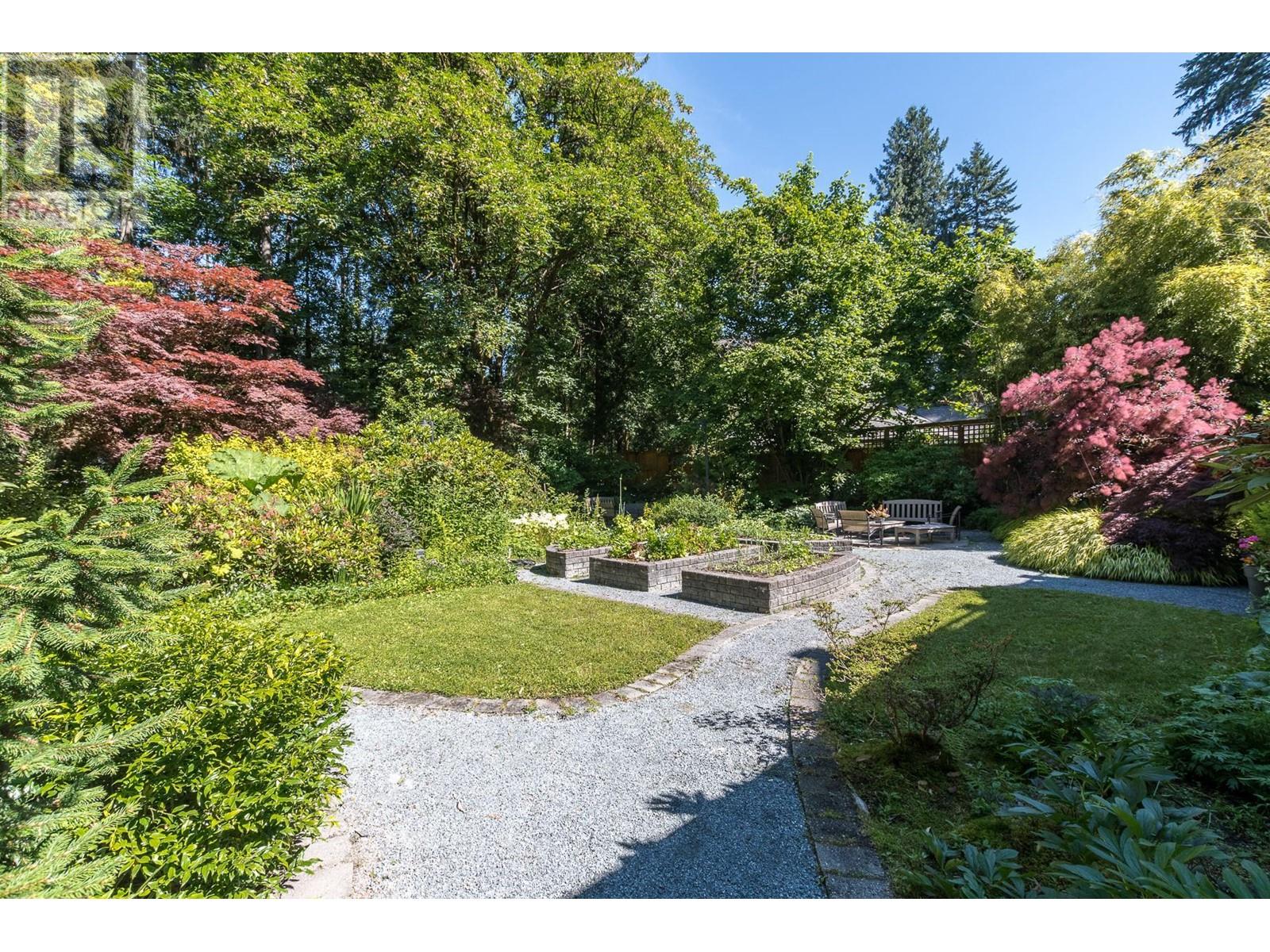 593 Riverside Drive, North Vancouver, British Columbia  V7H 1V4 - Photo 27 - R2728245