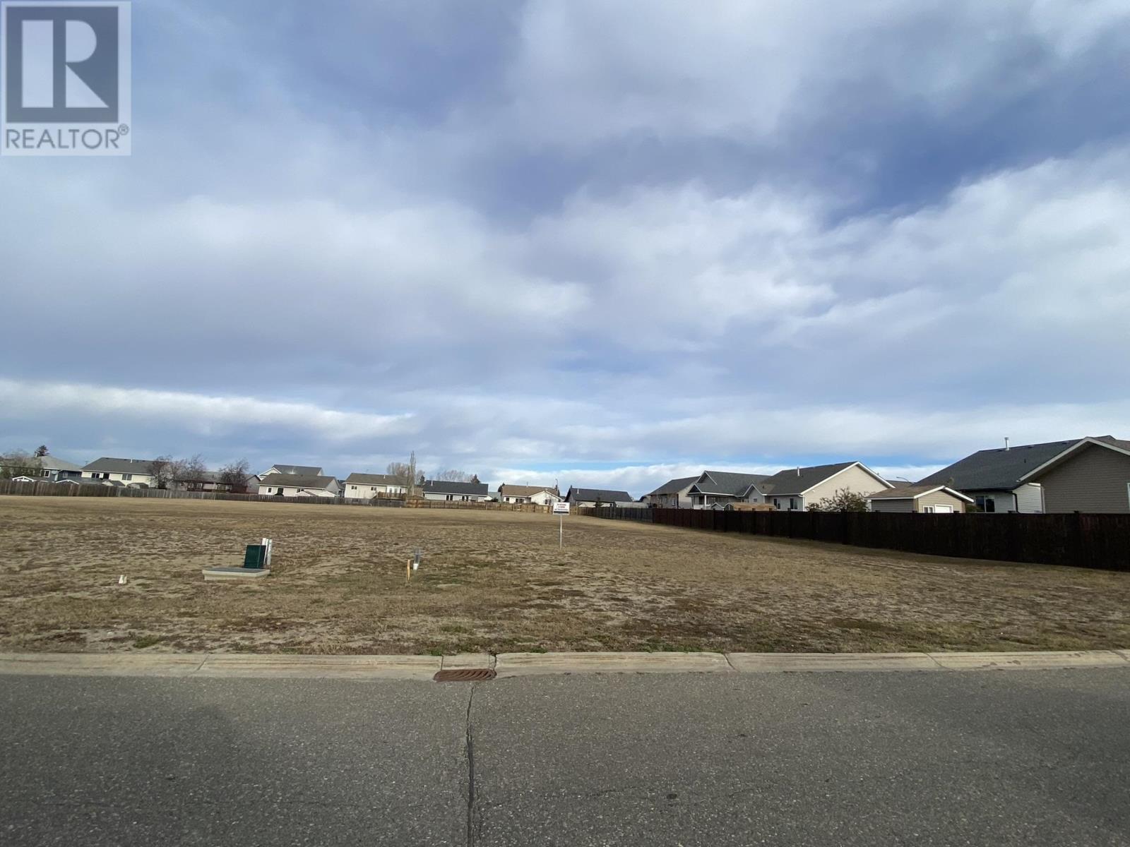 8816 96a Avenue, Fort St. John, British Columbia  V1J 0A3 - Photo 2 - R2735465