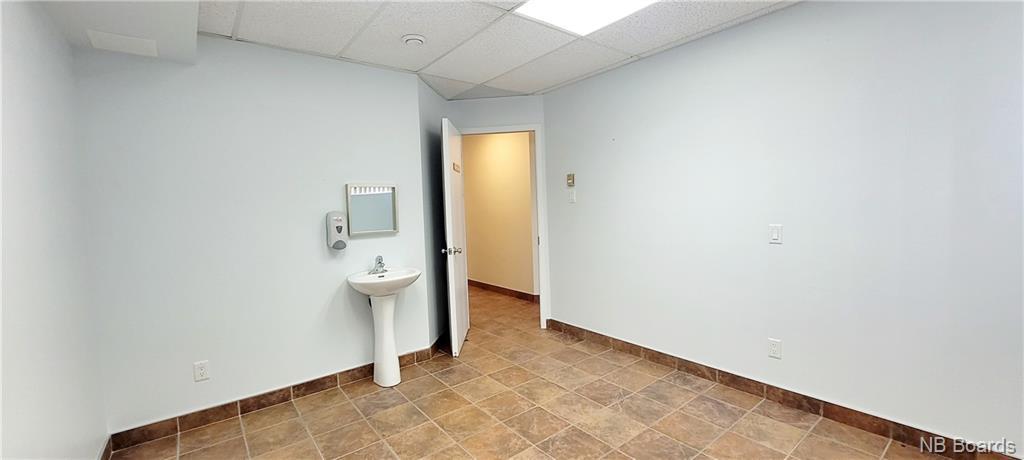 50 Bateman Avenue, Edmundston, New Brunswick  E3V 4A4 - Photo 9 - NB078982