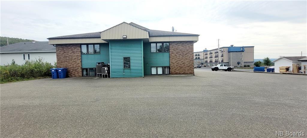 50 Bateman Avenue, Edmundston, New Brunswick  E3V 4A4 - Photo 6 - NB078982