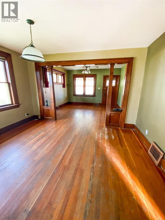 117 1st Ave Se, Falher, Alberta  T0H 1M0 - Photo 6 - A1073022