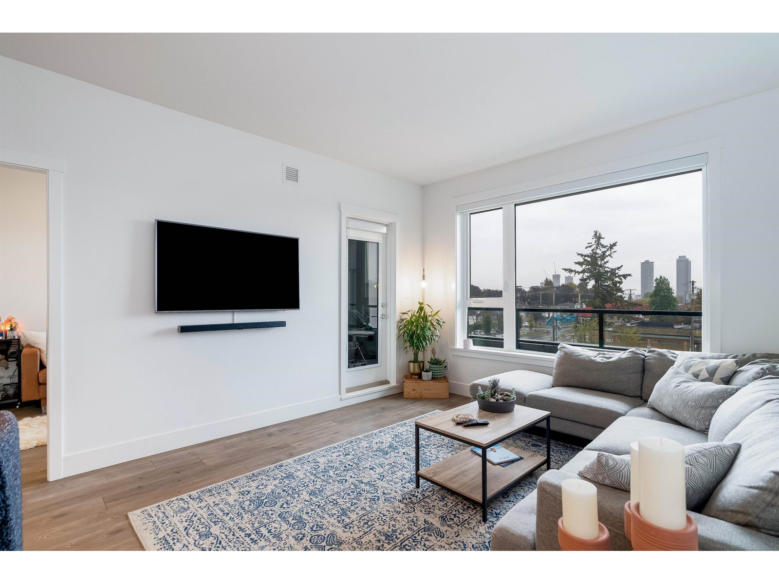 407 4477 HASTINGS STREET, burnaby, British Columbia