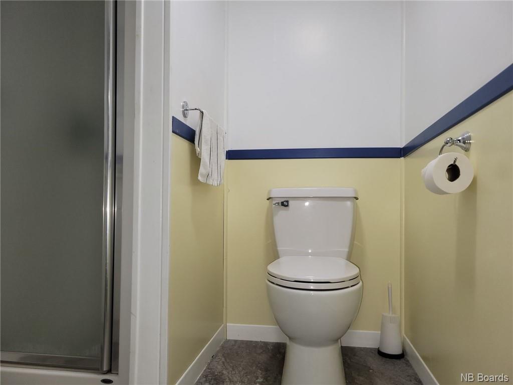 251 Rue Canada, Saint-Quentin, New Brunswick  E8A 1K2 - Photo 32 - NB073452