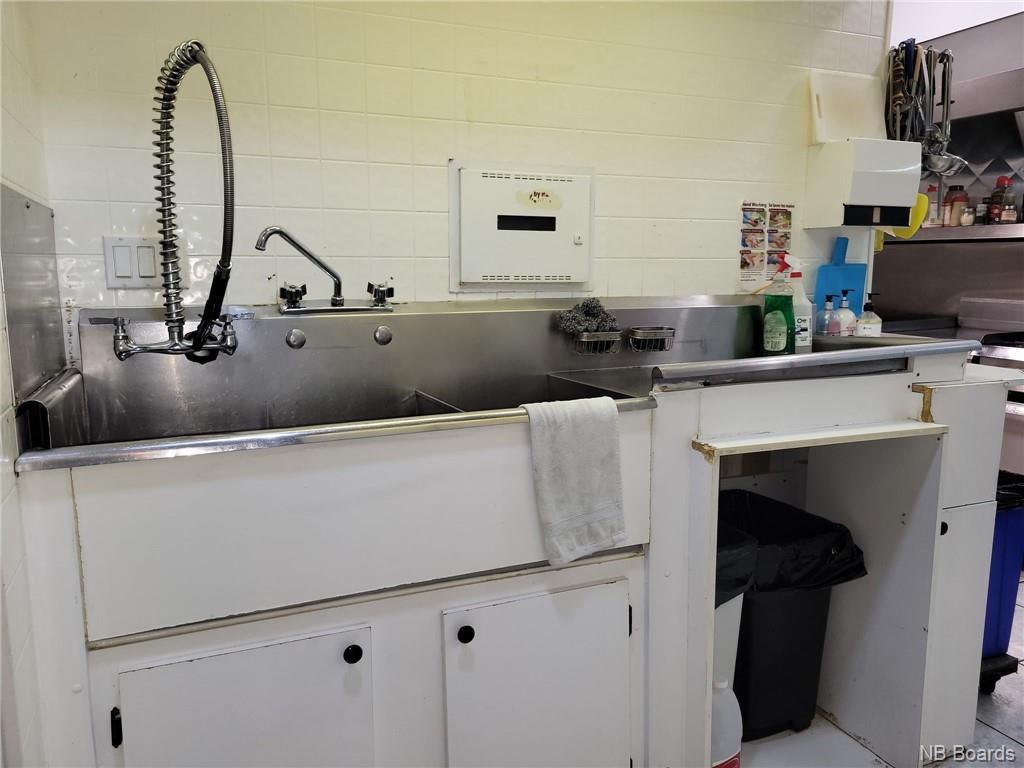 251 Rue Canada, Saint-Quentin, New Brunswick  E8A 1K2 - Photo 15 - NB073452