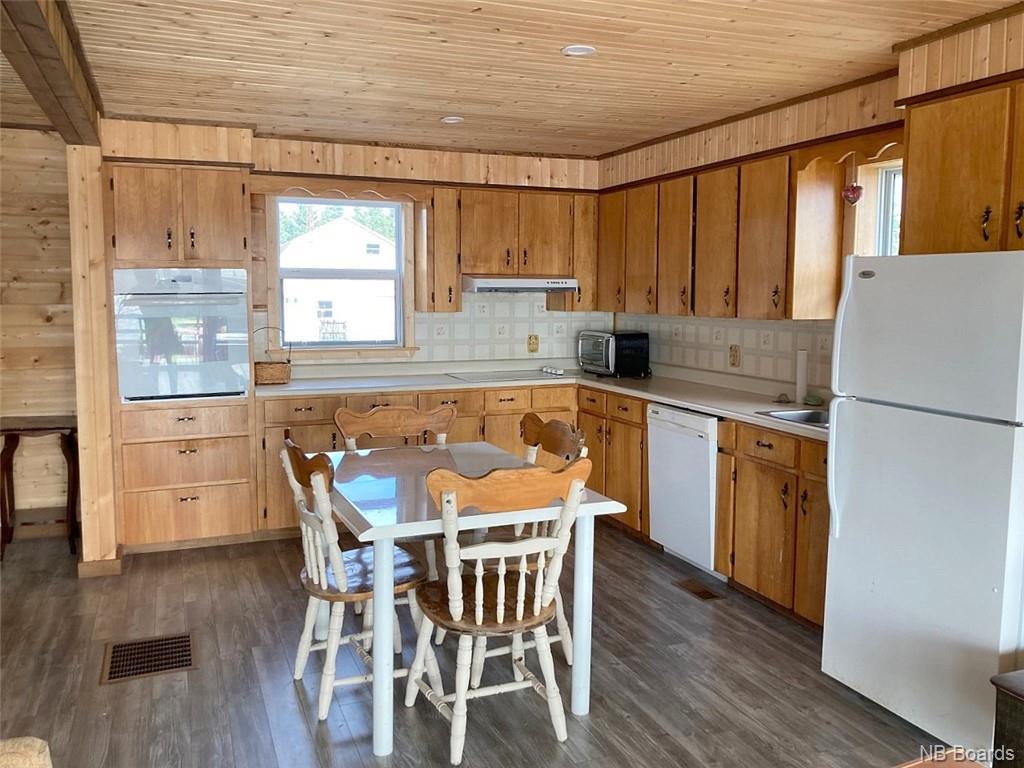9711 Route 113, Miscou, New Brunswick E8T 2C5 - Photo 17 - NB081996