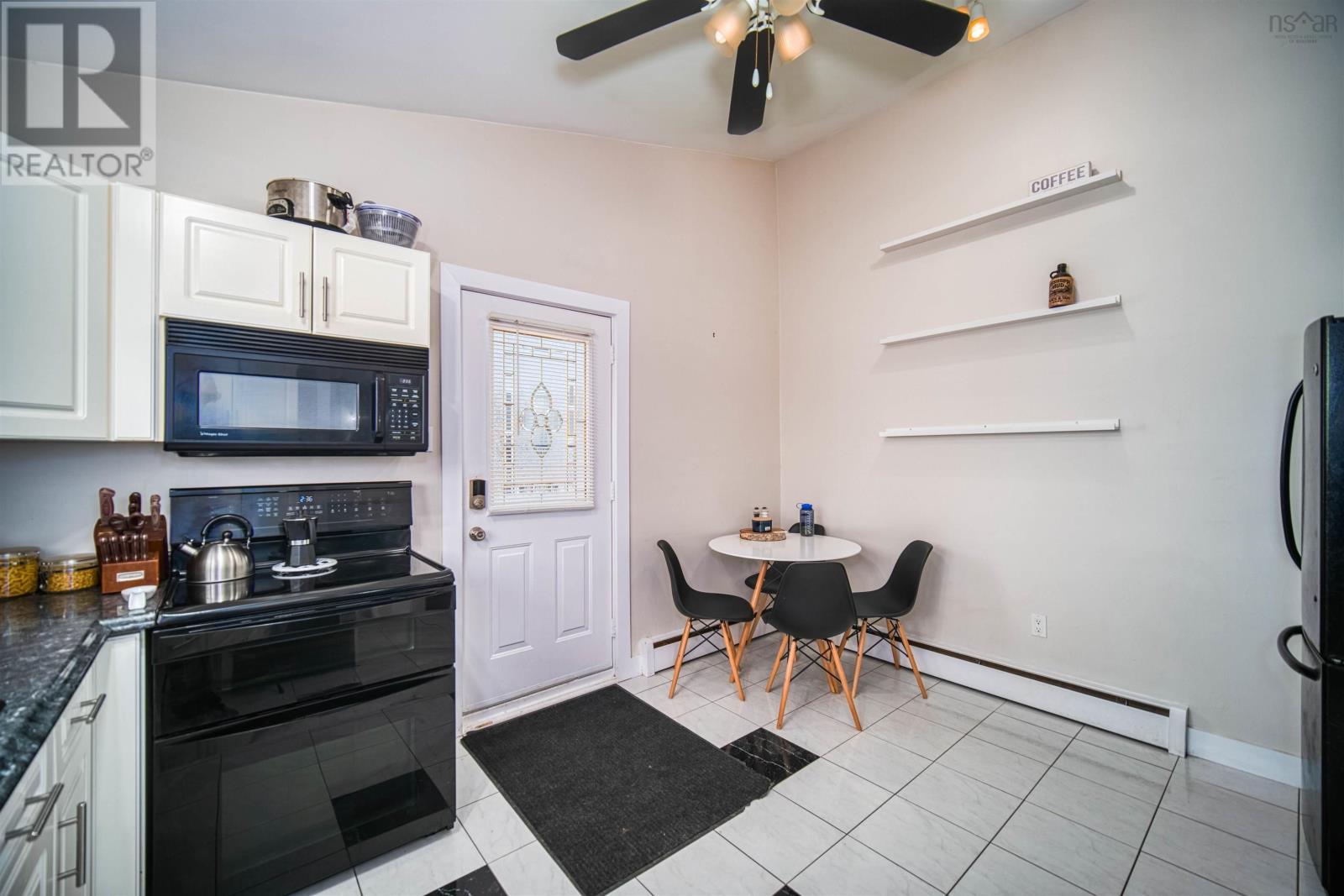 201 Alder Crescent, Lower Sackville, Nova Scotia B4C 1A4 (25028781