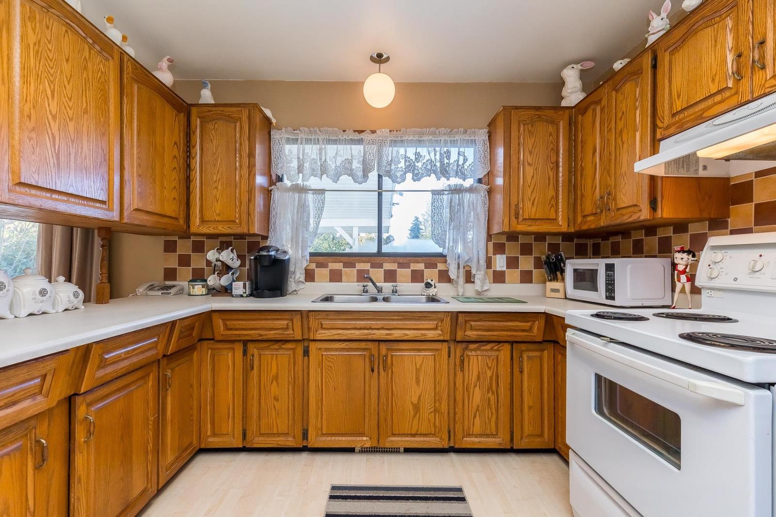 Property Listing: 32120 Bueckert Avenue, Mission, British Columbia