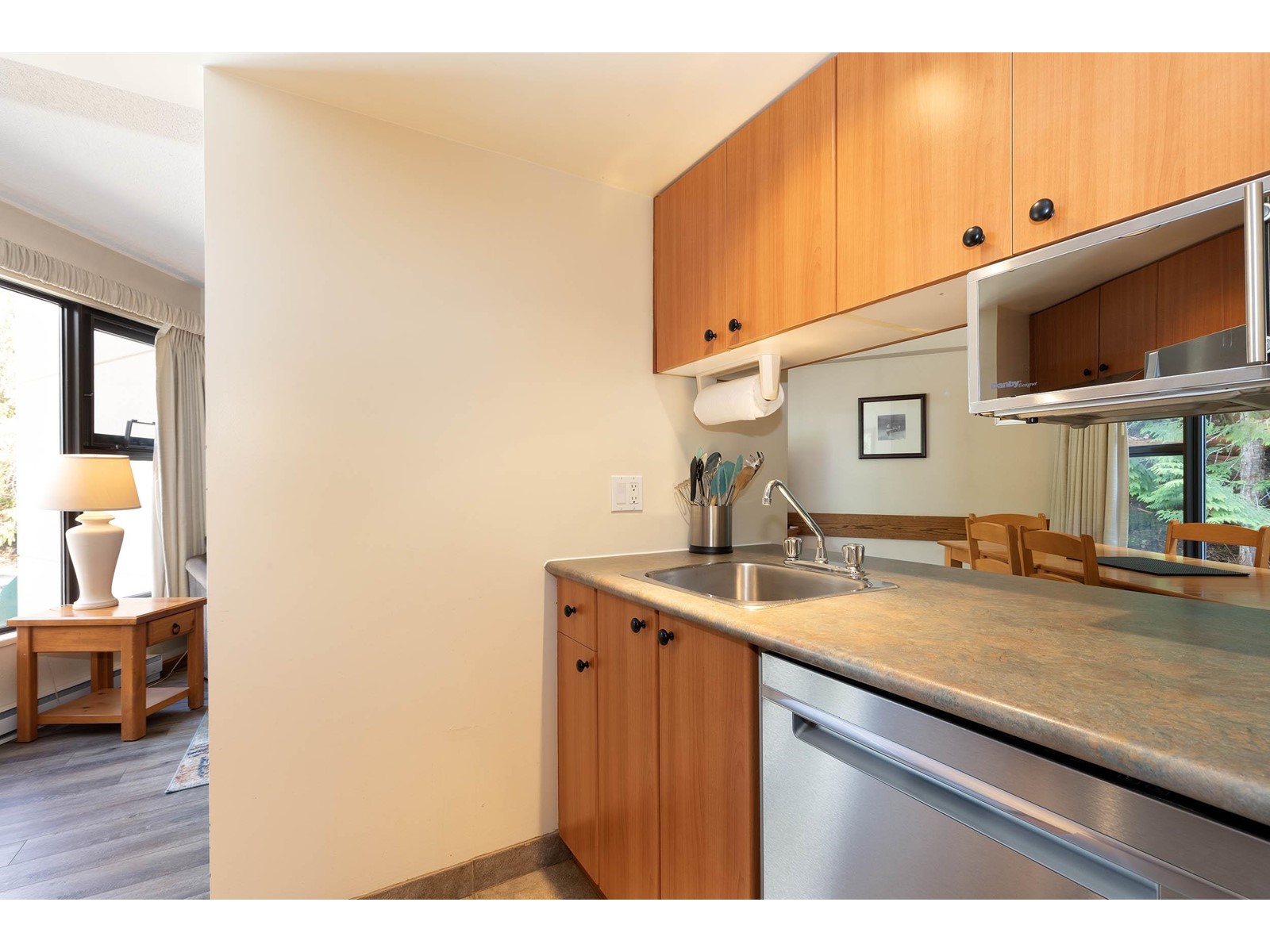 5a 2561 Tricouni Place, Whistler, British Columbia  V8E 0A8 - Photo 12 - R2739055