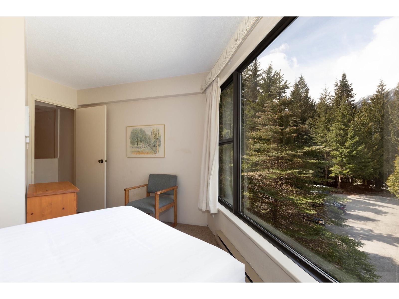 5a 2561 Tricouni Place, Whistler, British Columbia  V8E 0A8 - Photo 2 - R2739055