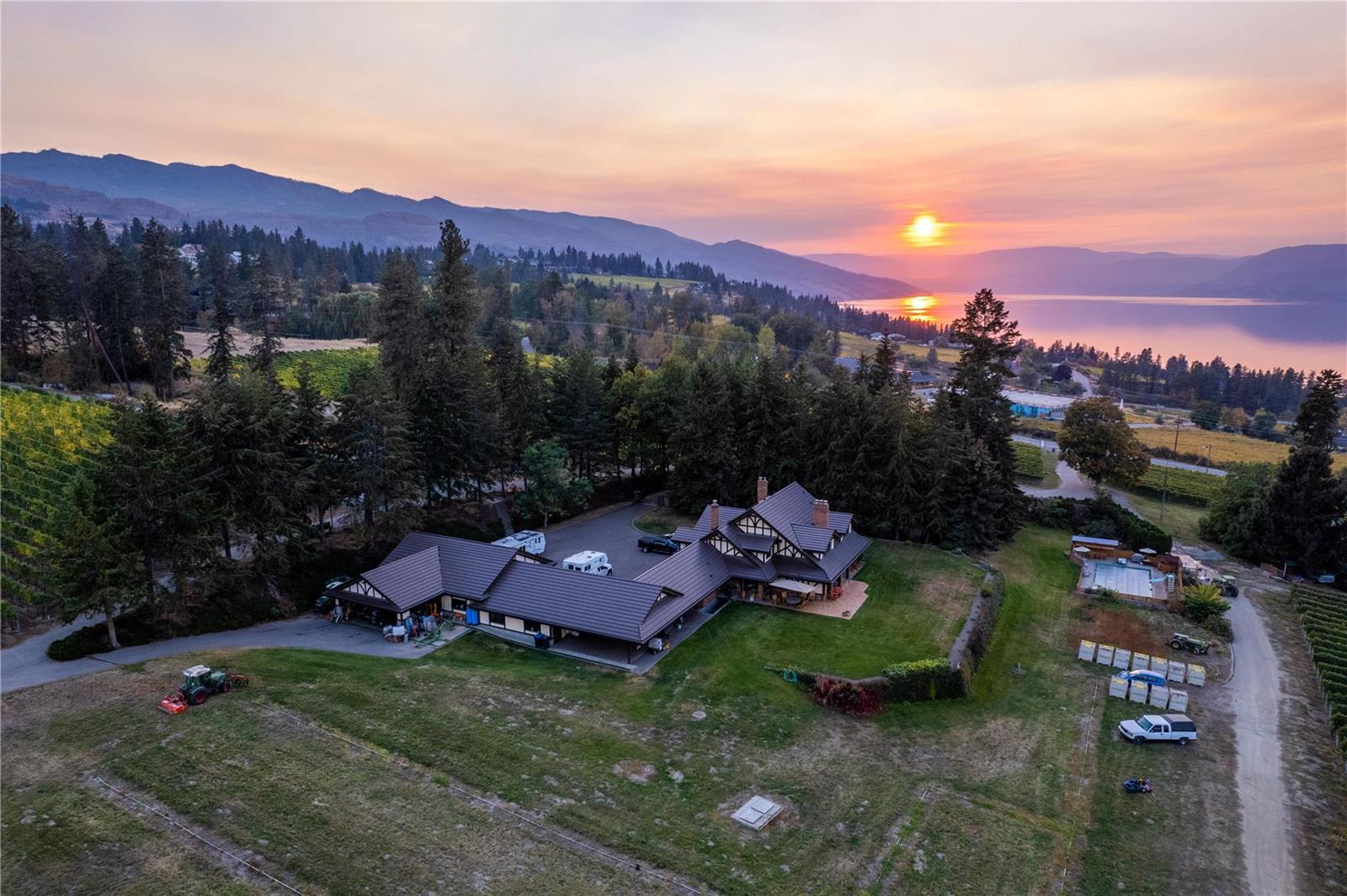 4855 Chute Lake Road Kelowna, BC V1W4M3_14